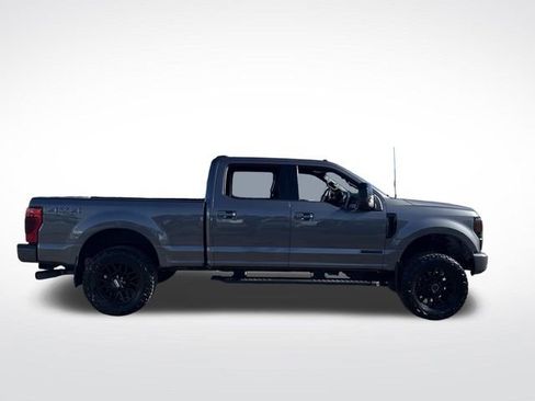 Used 2022 Ford F350 Lariat w/ Black Appearance Package image 6