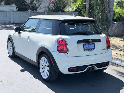 Used 2020 MINI Cooper S FWD image 2