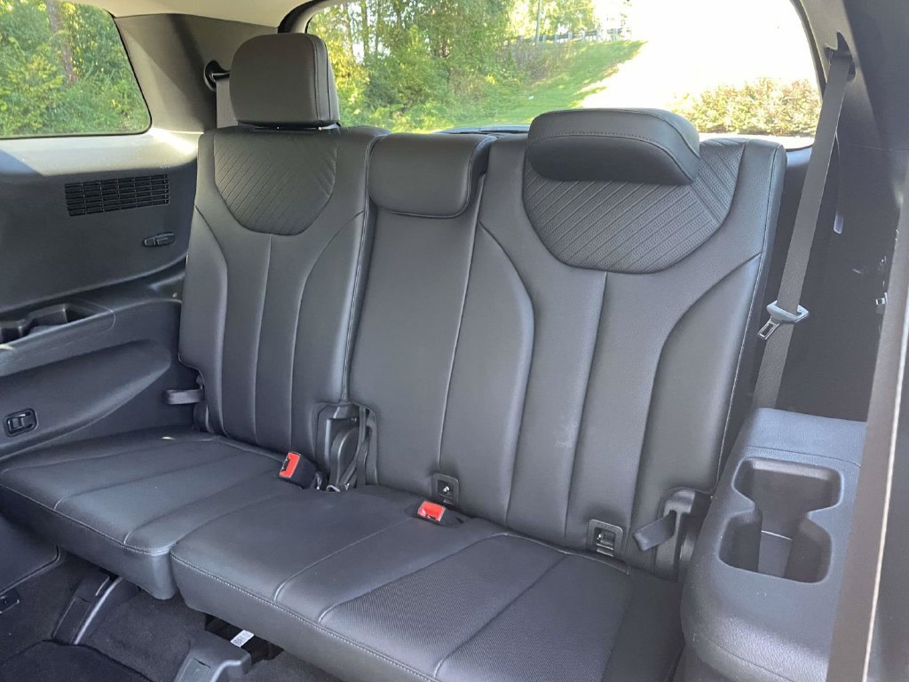 Certified 2025 Hyundai Palisade SEL FWD image 12