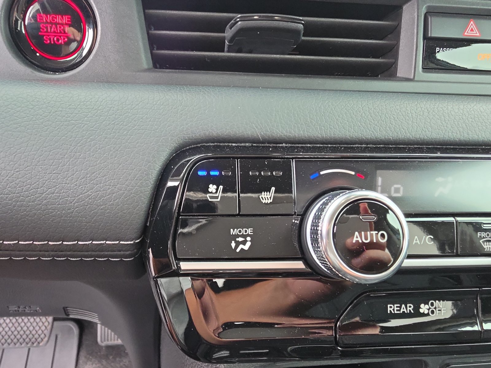 Certified 2024 Honda Pilot Elite image 20