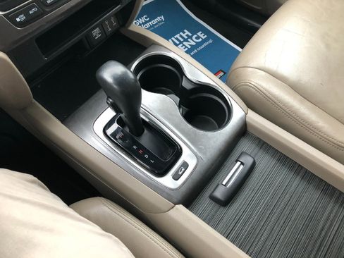 Used 2018 Honda Pilot EX image 20