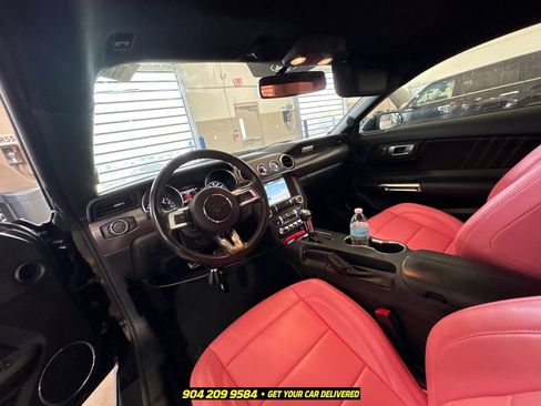 Used 2018 Ford Mustang GT Premium w/ GT Performance Package RWD image 3
