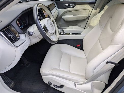 Certified 2023 Volvo XC60 B5 Plus image 13