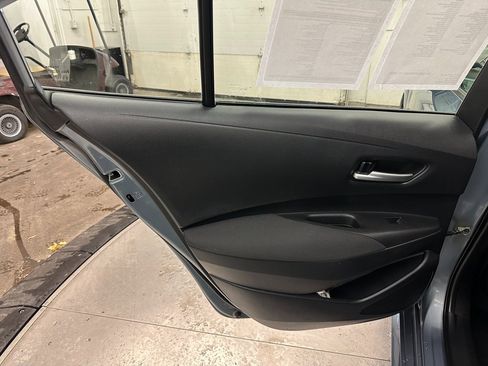 Used 2021 Toyota Corolla LE image 20