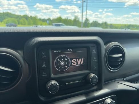 Used 2020 Jeep Wrangler Unlimited Sport AWD/4WD image 15
