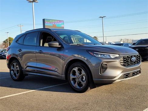 Used 2024 Ford Escape ST-Line w/ Tech Pack #1 image 4
