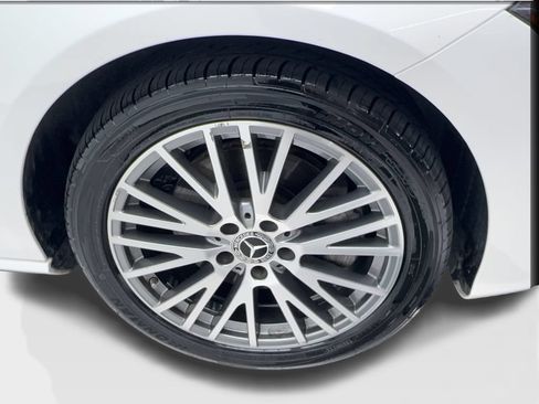 Used 2025 Mercedes-Benz CLA 250 4MATIC image 14