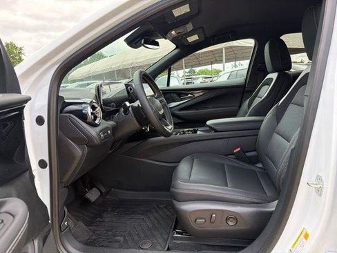New 2026 Chevrolet Blazer EV LT AWD/4WD image 34