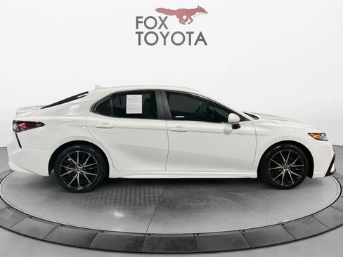 Used 2023 Toyota Camry SE FWD image 7