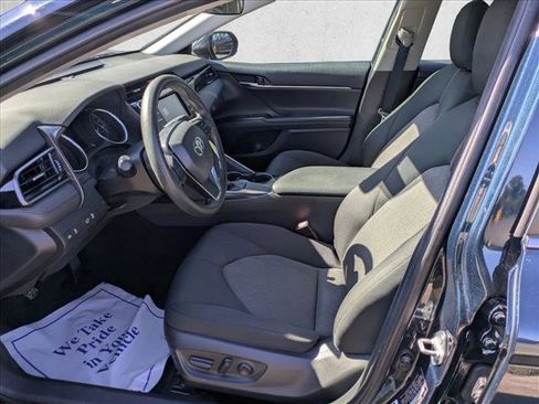Used 2020 Toyota Camry LE image 11