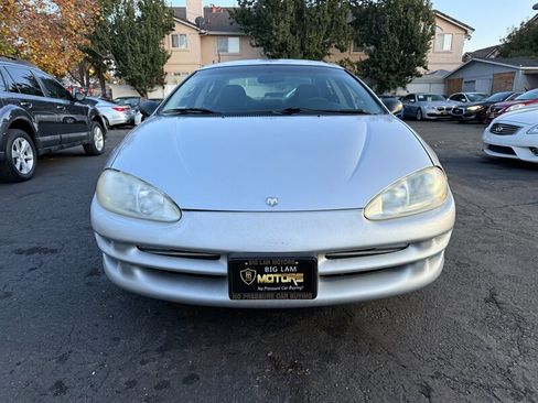 Used 2002 Dodge Intrepid SE image 2