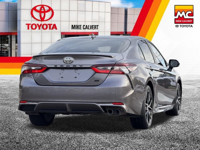 Used 2024 Toyota Camry SE FWD image 6