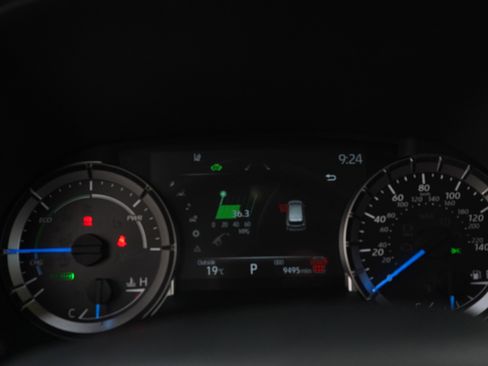 Used 2024 Toyota Highlander XLE image 20