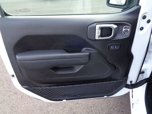 Certified 2024 Jeep Wrangler Sport S image 6