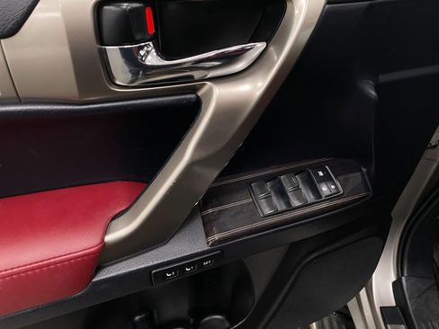 Certified 2021 Lexus GX 460 Luxury w/ Accessory Package AWD/4WD image 34