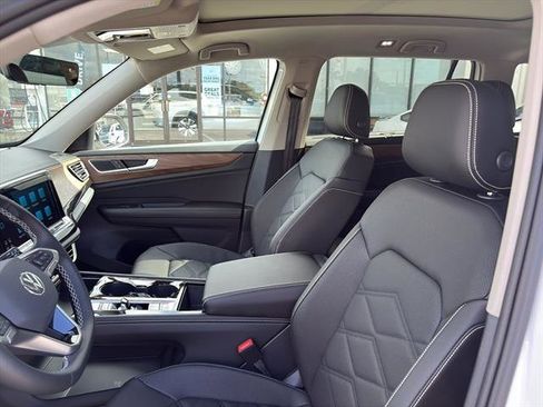 New 2026 Volkswagen Atlas SE image 11