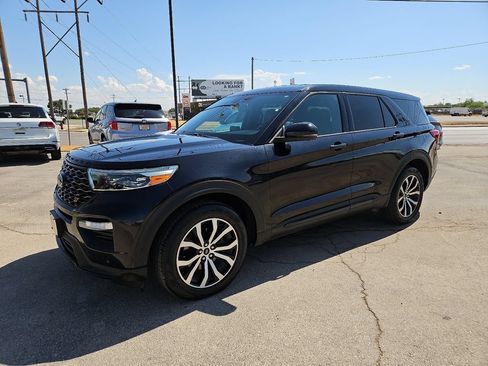 Used 2021 Ford Explorer ST w/ Equipment Group 401A AWD/4WD image 2