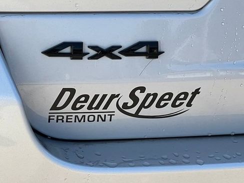 Used 2024 Jeep Grand Cherokee Altitude image 2