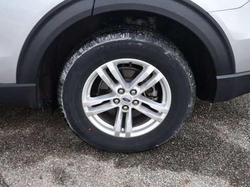 Used 2023 Ford Explorer XLT w/ Class IV Trailer Tow Package image 23