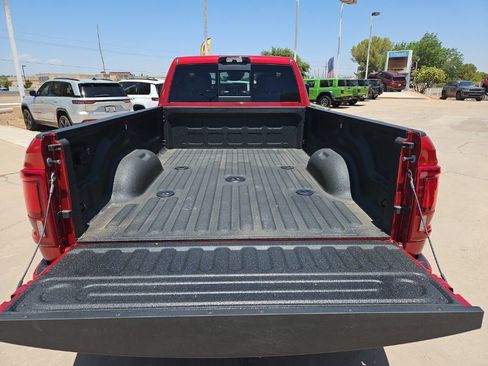 New 2026 RAM 2500 Laramie AWD/4WD image 11