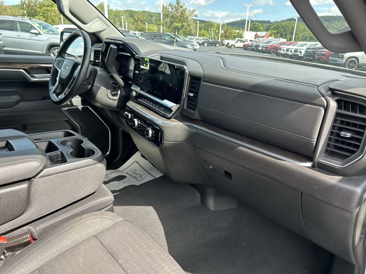 Used 2026 Chevrolet Silverado 1500 RST AWD/4WD image 17