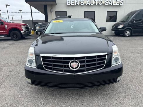 Used 2011 Cadillac DTS Premium FWD image 3
