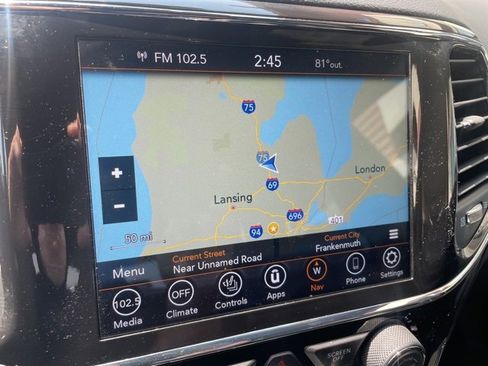 Certified 2022 Jeep Grand Cherokee Laredo X image 10