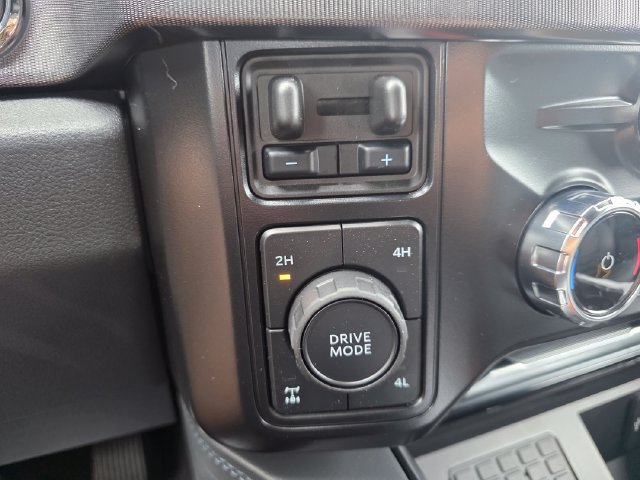 New 2027 Ford F250 Platinum w/ FX4 Off-Road Package AWD/4WD image 24