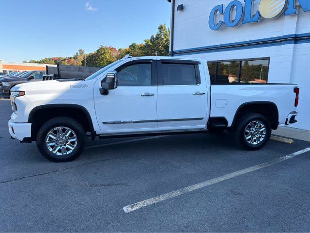 Used 2024 Chevrolet Silverado 3500 High Country w/ High Country Premium Package AWD/4WD image 8