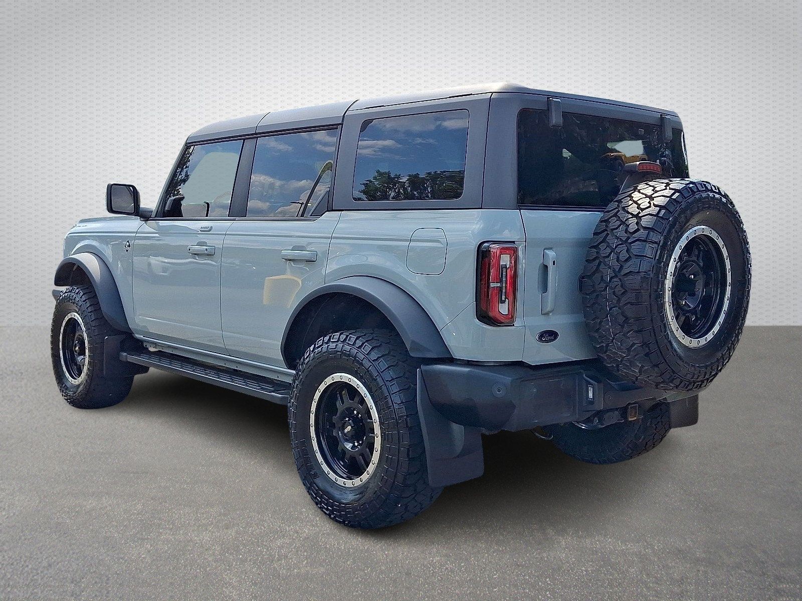 Used 2023 Ford Bronco Outer Banks AWD/4WD image 4