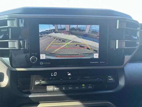 Used 2022 Toyota Tundra SR5 w/ SR5 Convenience Package image 18