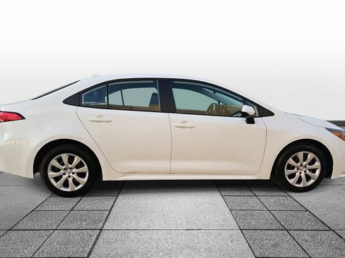 Used 2024 Toyota Corolla LE FWD image 4
