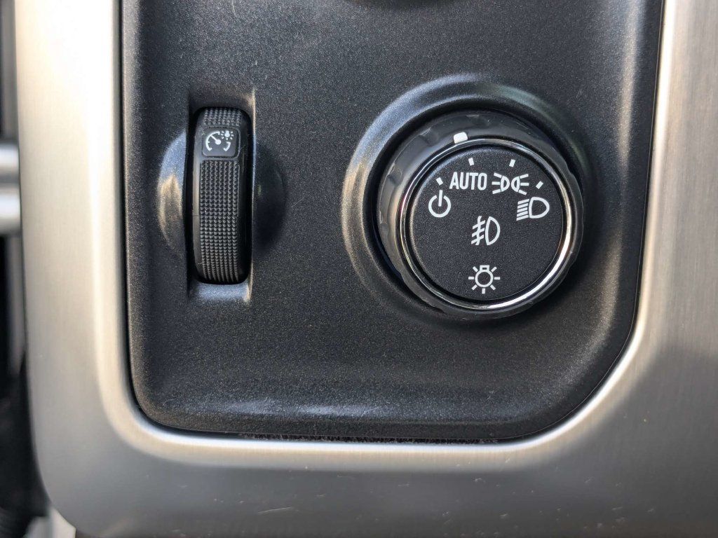 Used 2018 GMC Sierra 1500 SLT AWD/4WD image 31