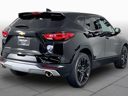 Used 2023 Chevrolet Blazer LT FWD image 12