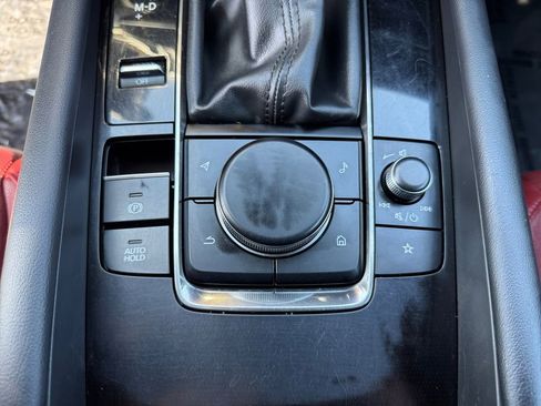 Used 2022 MAZDA MAZDA3 s image 19