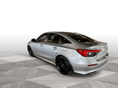 Used 2024 Honda Civic Sport image 6