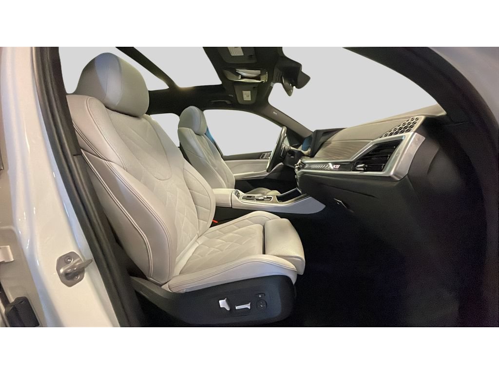 Used 2024 BMW X5 xDrive40i w/ Premium Package AWD/4WD image 18
