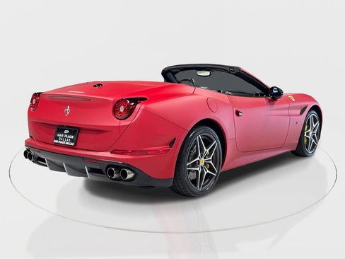 Used 2016 Ferrari California T image 10