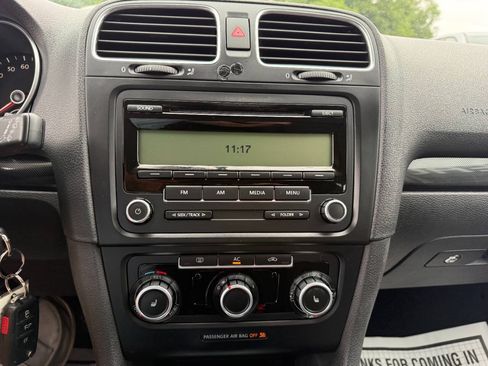 Used 2011 Volkswagen Jetta S FWD image 16