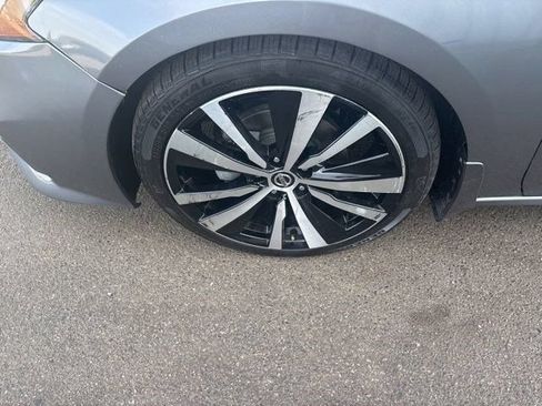 Used 2022 Nissan Altima 2.5 SR AWD/4WD image 43
