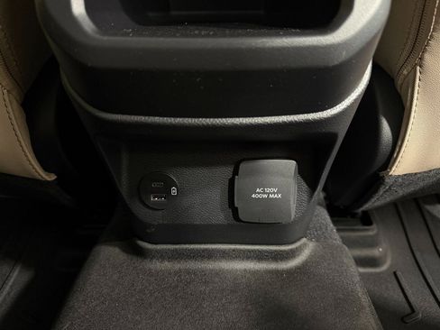 Used 2024 Ford Ranger Lariat image 36