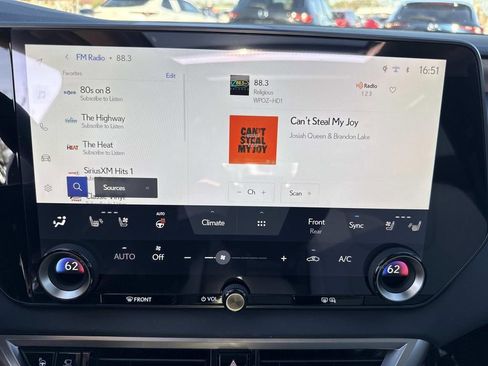 Used 2025 Lexus RX 450h AWD w/ Convenience Package image 31