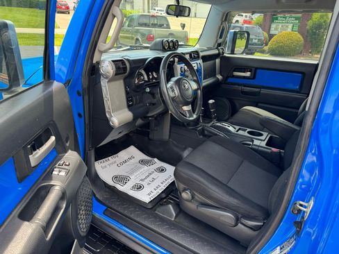 Used 2007 Toyota FJ Cruiser 4WD image 17