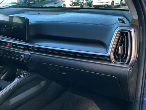 Used 2025 Kia Sorento S w/ Panoramic Sunroof Package image 18