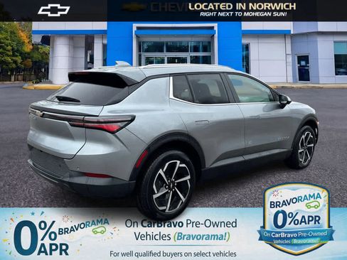 New 2026 Chevrolet Equinox EV LT image 6