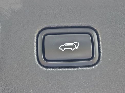 Used 2023 Hyundai Tucson Limited AWD/4WD image 16