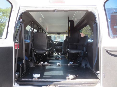 Used 2013 Ford E-250 and Econoline 250 Extended w/ PWR Group image 22