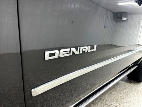 Used 2018 GMC Yukon Denali w/ Denali Ultimate Package image 8