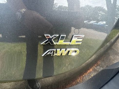 Used 2015 Toyota RAV4 XLE AWD/4WD image 4