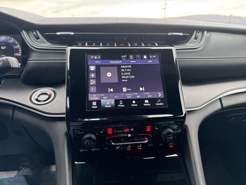 Used 2024 Jeep Grand Cherokee L Laredo image 18